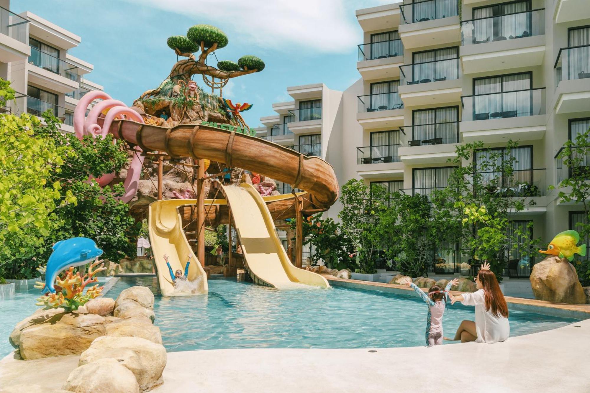 Phuket Emerald Beach Resort Karon Exterior foto