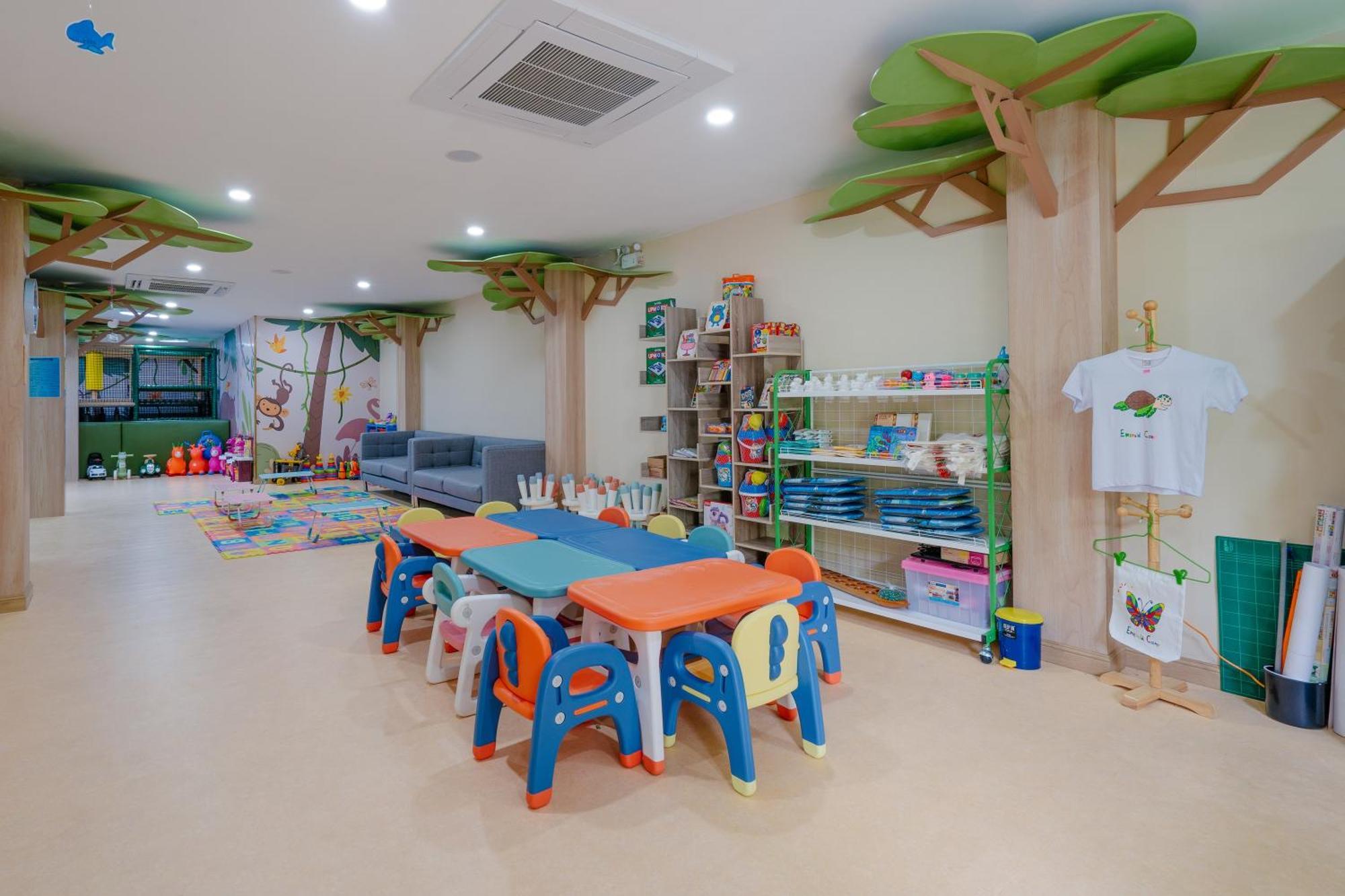 Phuket Emerald Beach Resort Karon Exterior foto