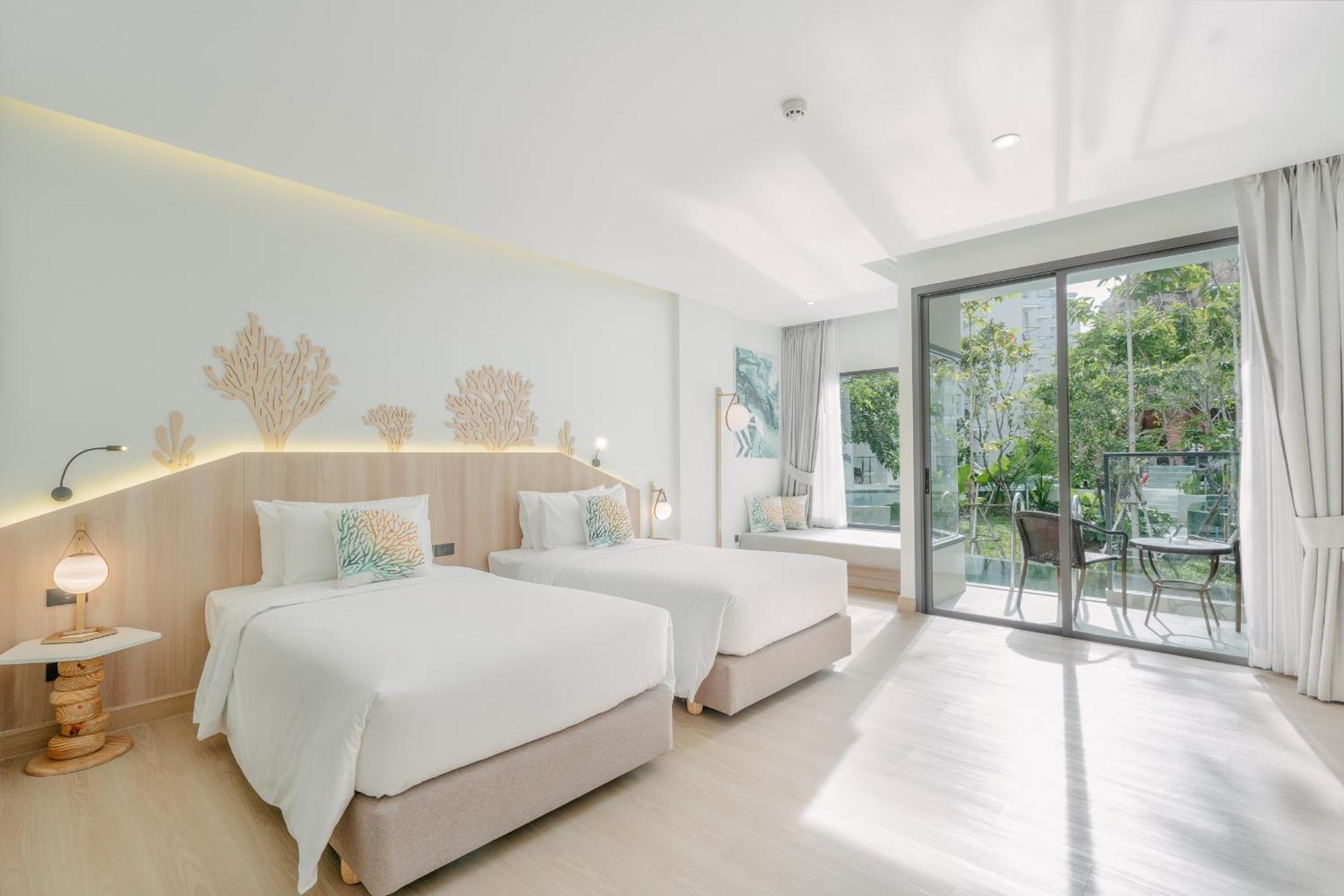 Phuket Emerald Beach Resort Karon Exterior foto